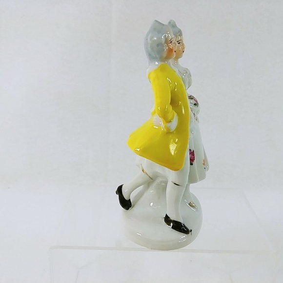 Colonial Couple Figurine Statue Gold Gilded Made in Japan 6.75" Tall - Picture 4 of 8